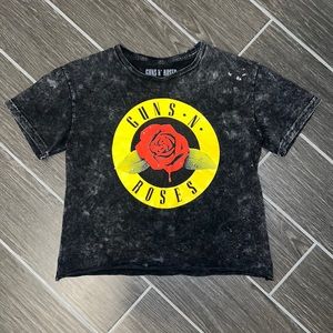 NWOT Guns N’ Roses Crop Tee S